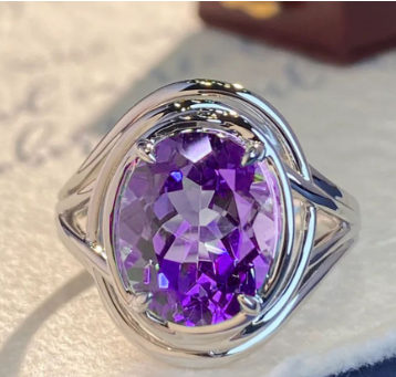 Amethyst Elegance Women's Ring