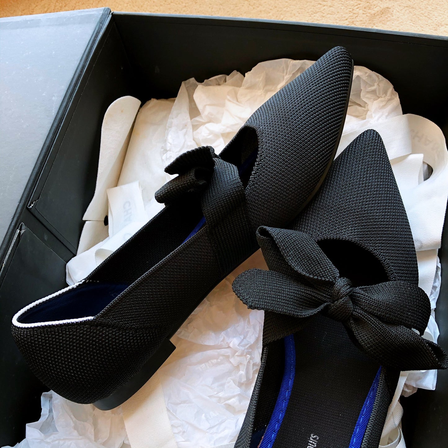 Chic Bow-Adorned Flat Boat Shoes